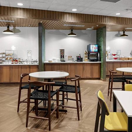 Fairfield By Marriott Port Clinton Waterfront Hotell Exteriör bild