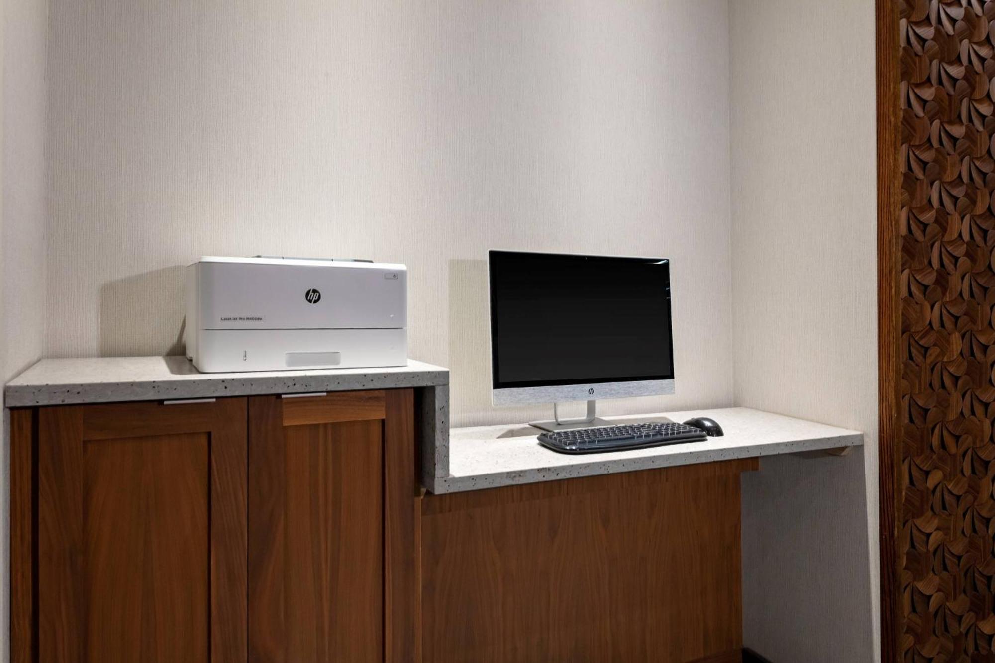 Fairfield By Marriott Port Clinton Waterfront Hotell Exteriör bild