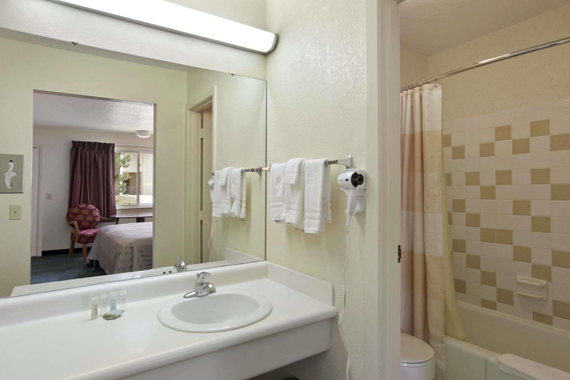 Fairfield By Marriott Port Clinton Waterfront Hotell Rum bild
